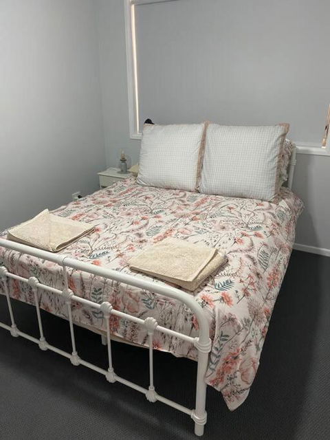 Relax On Ross - Accommodation Kalgoorlie 2
