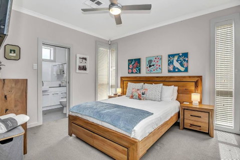 Relaxing Getaway Steps From Grange Beach - Accommodation Kalgoorlie 3