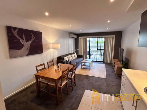 Relaxing Oasis In Bruce -1bd 1bth 1 Carsp Apt - Accommodation Kalgoorlie 2