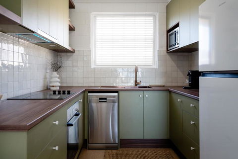 Renovated Apartment With Ocean Views - Accommodation Kalgoorlie 2