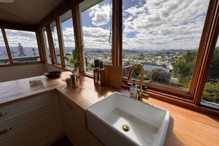 Renovated Cottage Near Cataract Gorge Launceston - Accommodation Kalgoorlie 2