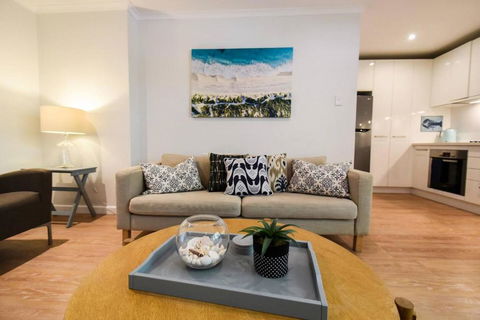 Resort-style Coastal Living With Balcony & Pool - Accommodation Kalgoorlie 0