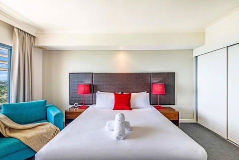 Resort Style King Pad With Sparkling Sea Views - Accommodation Kalgoorlie 3
