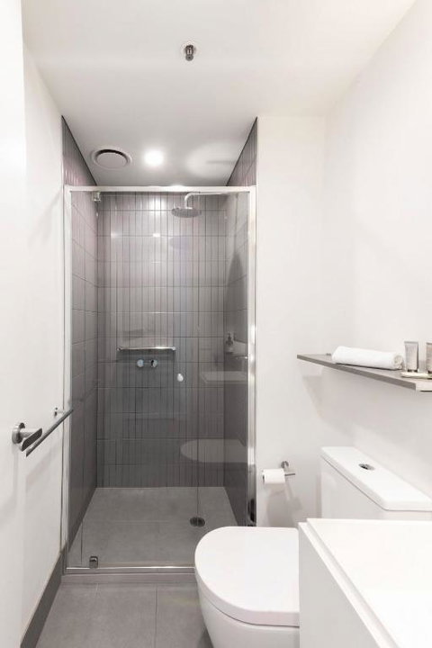 Resort Style Living 2 Bed Apt With Pool BBQ - Accommodation Kalgoorlie 2