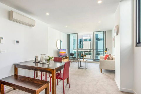Retro Modern With Pool Near Westfield Doncaster - Accommodation Kalgoorlie 0