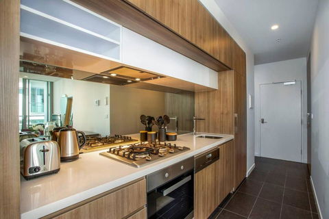 Retro Modern With Pool Near Westfield Doncaster - Accommodation Kalgoorlie 1