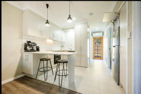 Riverdale Boutique Townhouses No 12 - Accommodation Kalgoorlie 3