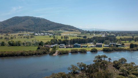 Riverside Retreat, Coolangatta, Near Seven Mile Beach - Accommodation Kalgoorlie 0