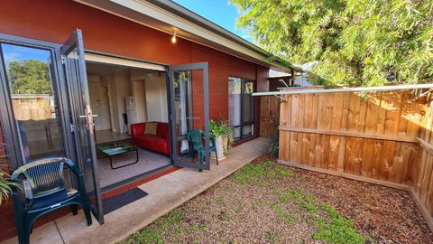 Rise N Shine - Affordable 50sqm Garden Apartment - Accommodation Kalgoorlie 0