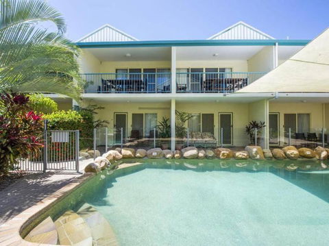 SAILS 9 Beachfront Getaway Horseshoe Bay - Accommodation Kalgoorlie 0