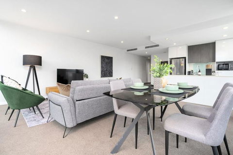 Roomy 2BR 2BA City-Centre Apt - Accommodation Kalgoorlie 1