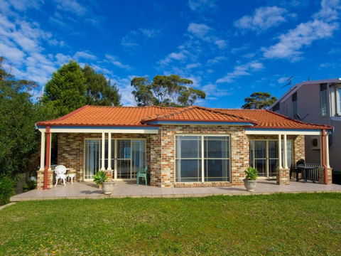 Salamander Beach Front - Accommodation Kalgoorlie 1