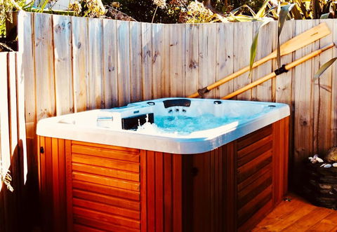 Rock Lobster - Accommodation Kalgoorlie 0