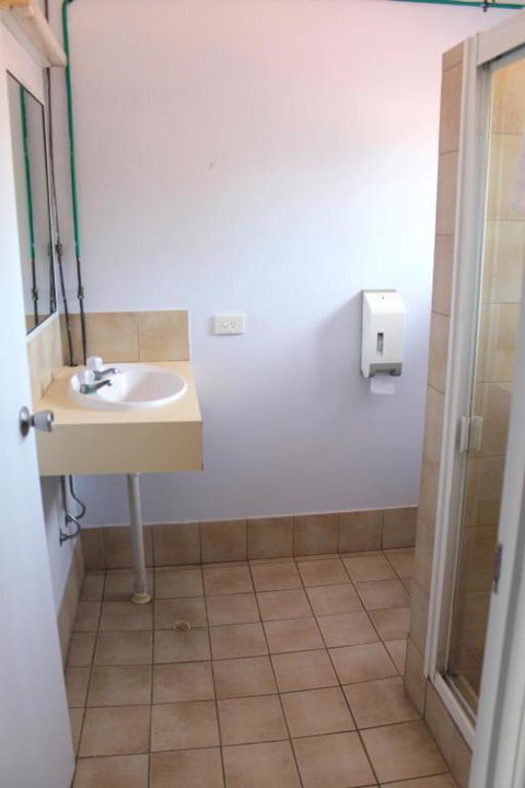 Rocky Glen Hotel Motel Gladstone - Accommodation Kalgoorlie 2