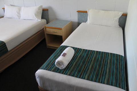 Rocky Glen Hotel Motel Gladstone - Accommodation Kalgoorlie 3