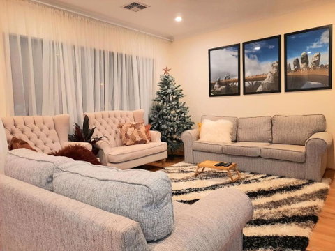 Room In Guest Room - Private Room In A Charming Hampton-style Home Ten Minutes From Fremantle Port - Accommodation Kalgoorlie 1