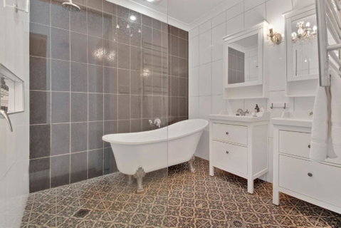 Rose Cottage - Stroll To CBD, Leafy Setting - Accommodation Kalgoorlie 3