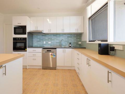 Rosella Perch - Accommodation Kalgoorlie 0