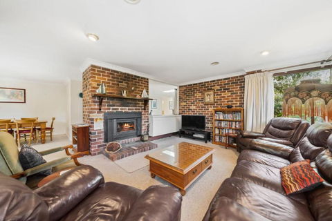 Rosella Retreat - Accommodation Kalgoorlie 0