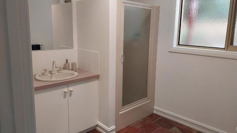 Roshnier Apartment - Accommodation Kalgoorlie 1