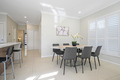 Rousehill Sweet Spacious 4BR Quiet House - Accommodation Kalgoorlie 1