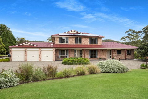 Roxy - A Secluded Luxury Estate Near Berry, Where Serenity Meets Family Comfort - Accommodation Kalgoorlie 1