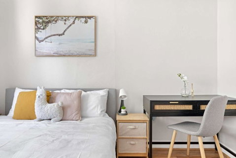 Rustic Queen Room In Glebe - Next To USYD - Shared Bathroom - Accommodation Kalgoorlie 2