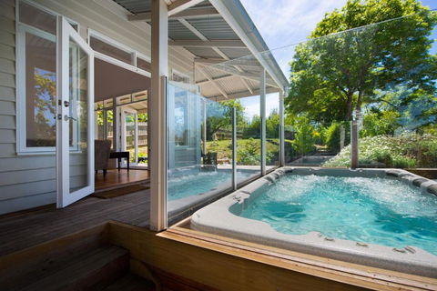 Sades - Accommodation Kalgoorlie 1