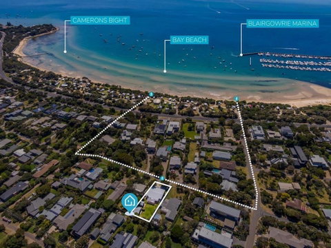 Salt Air Beach Retreat - 280m Walk To Foreshore, Check Out 5pm Sunday! - Accommodation Kalgoorlie 1