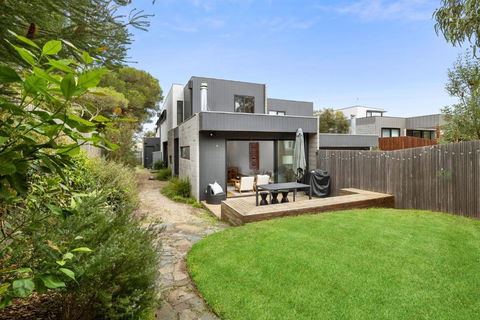 Salt On Walker - Accommodation Kalgoorlie 0