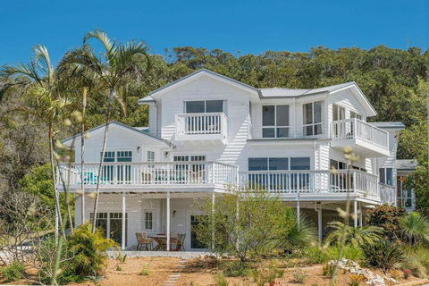 Salt Spray - Accommodation Kalgoorlie 0