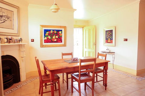 SaltBush Cottage - Accommodation Kalgoorlie 3