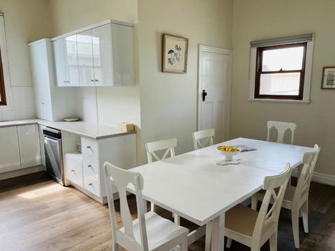Saltwater Bungalow - WiFi - Accommodation Kalgoorlie 3