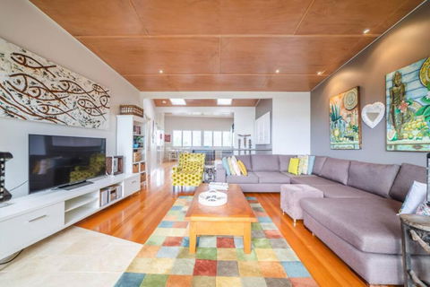 Saltwater 5 - Sleeps 8 - Close To Main Beach - Accommodation Kalgoorlie 0