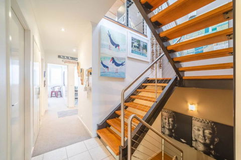 Saltwater 5 - Sleeps 8 - Close To Main Beach - Accommodation Kalgoorlie 2