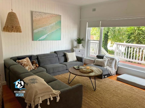 Saltwater Sunsets Seaside Haven With Ocean Views - Accommodation Kalgoorlie 1