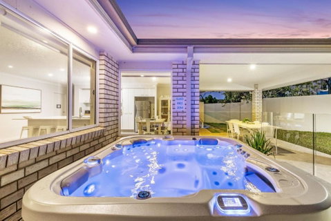 Salty Pause At Bondi House - With Spa And Pet Friendly! - Accommodation Kalgoorlie 1
