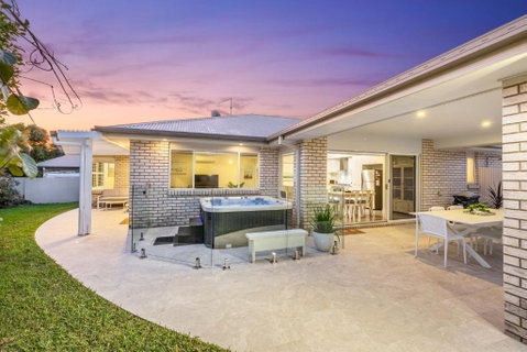 Salty Pause At Bondi House - With Spa And Pet Friendly! - Accommodation Kalgoorlie 2
