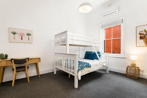 Salty Pines - 3BR House Glenelg South - Accommodation Kalgoorlie 3