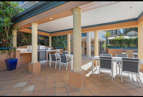 San Mateo On Broadbeach - Accommodation Kalgoorlie 1