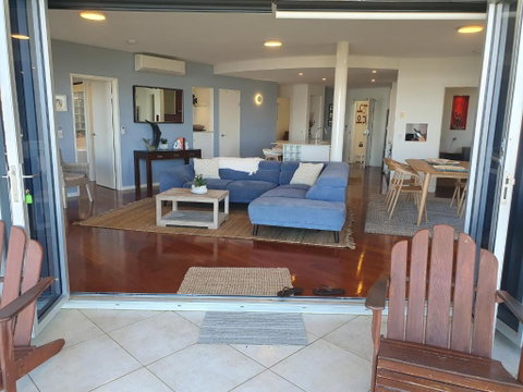 Sanbah-Surf, Views, Beach - Accommodation Kalgoorlie 1