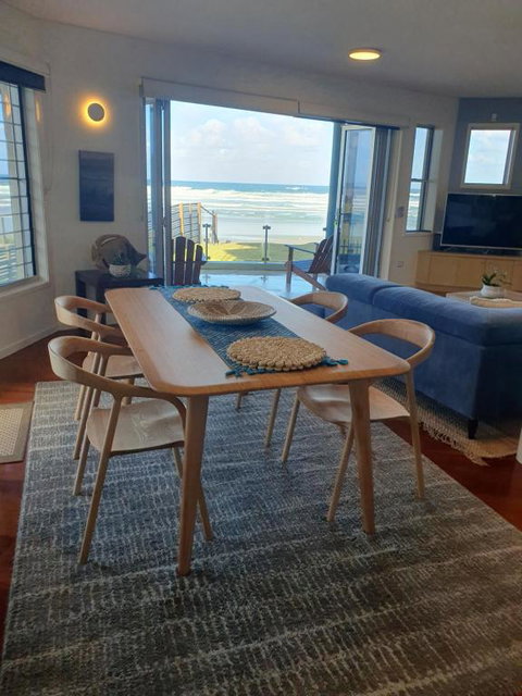 Sanbah-Surf, Views, Beach - Accommodation Kalgoorlie 2