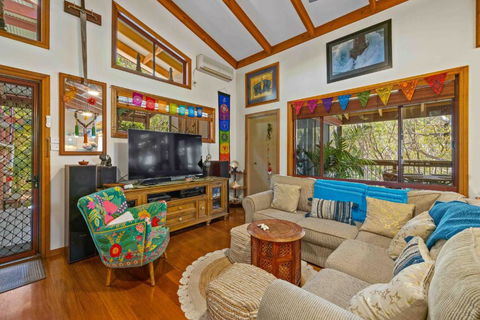 Sandalwood - Accommodation Kalgoorlie 2