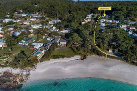 Sandlines At Hyams Beach - Accommodation Kalgoorlie 1