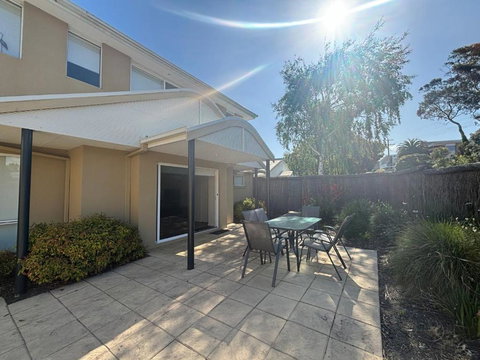 Sandpiper 10 - Close To Town And Beach - Accommodation Kalgoorlie 1