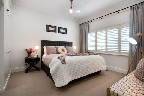 Sandringham - Accommodation Kalgoorlie 1