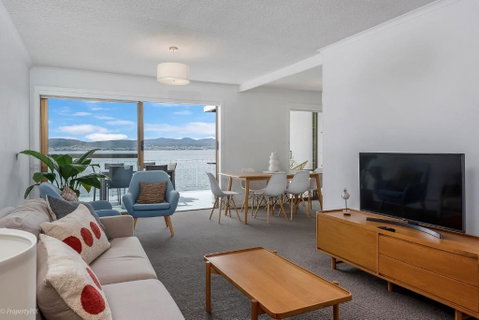 Sandy Bay Waterfront - Accommodation Kalgoorlie 2