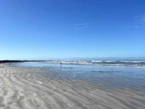 Sandy Bottoms Beach Escape - Accommodation Kalgoorlie 1