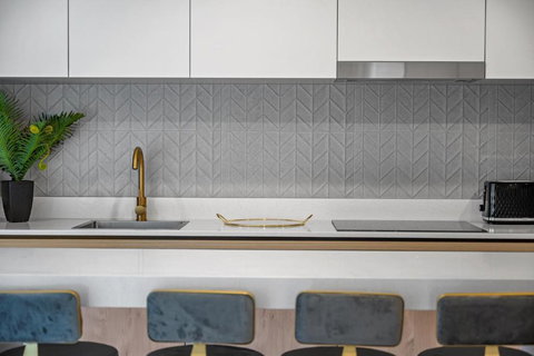 Sky Luxury Inc With Pool Gym Wifi - Accommodation Kalgoorlie 3