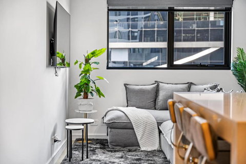 Sky Luxury Inc With Pool Gym Wifi - Accommodation Kalgoorlie 0